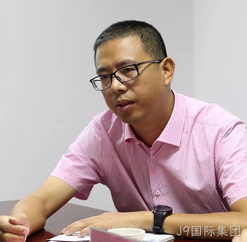 J9国际集团副董事长、副总经理 赵春建 J9国际集团副董事长、副总经理 赵春建